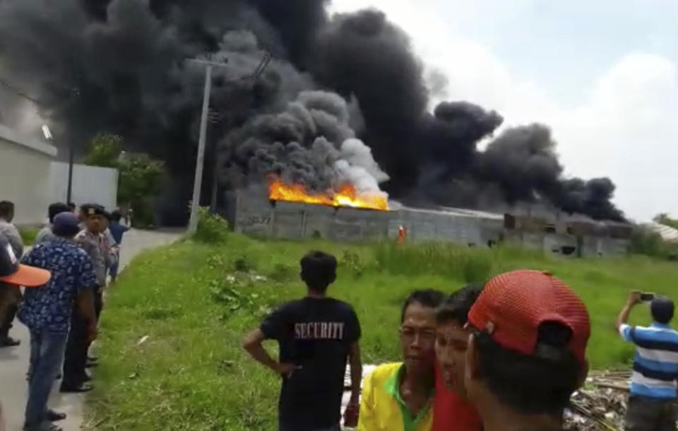 Indonesian fireworks factory explosion kills dozens