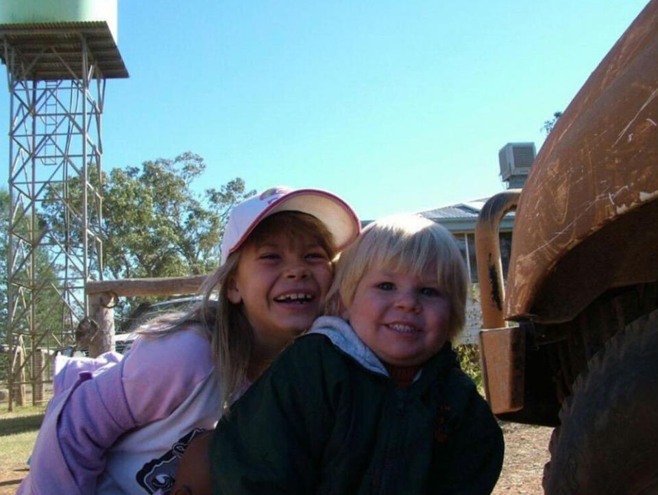 The Irwin siblings pose. (Robert Irwin / Instagram)