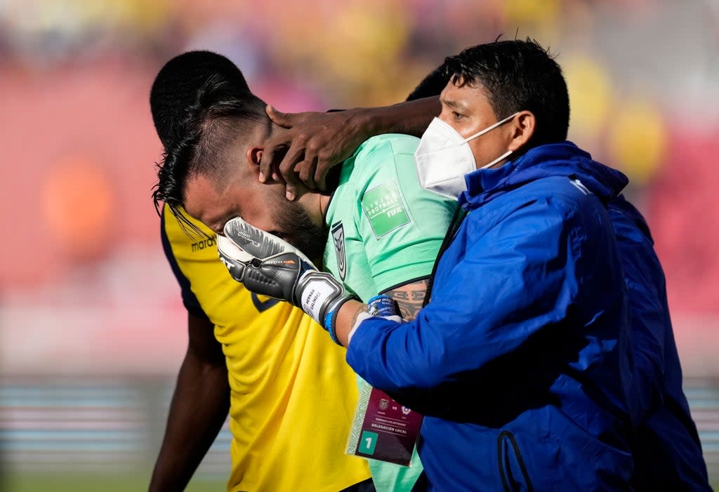 MUNDIAL ECUADOR-CHILE (AP)