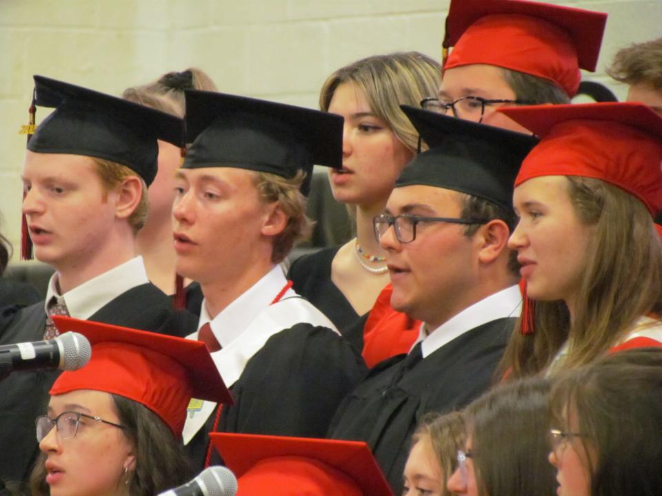 "It's something unpredictable. But in the end, it's right. I hope you had the time of your life." Graduates and members of the Honesdale High School Chamber Choir sing a vocal rendition of the 2022 graduation song, Green Day's "Good Riddance."