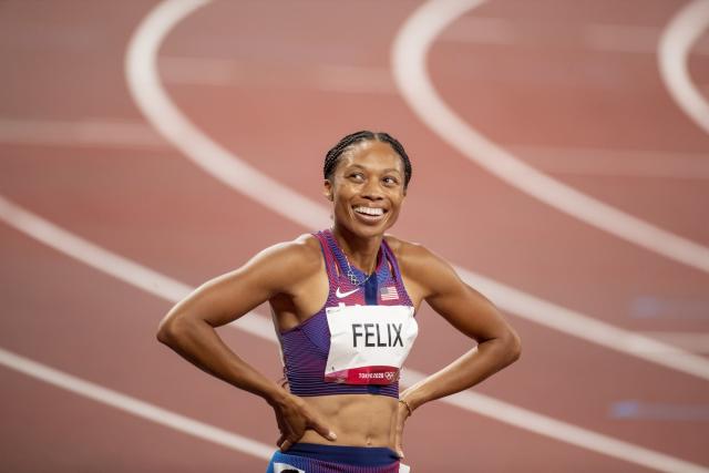 Allyson Felix shoes, Winning 400 meter race in Saysh after Nike