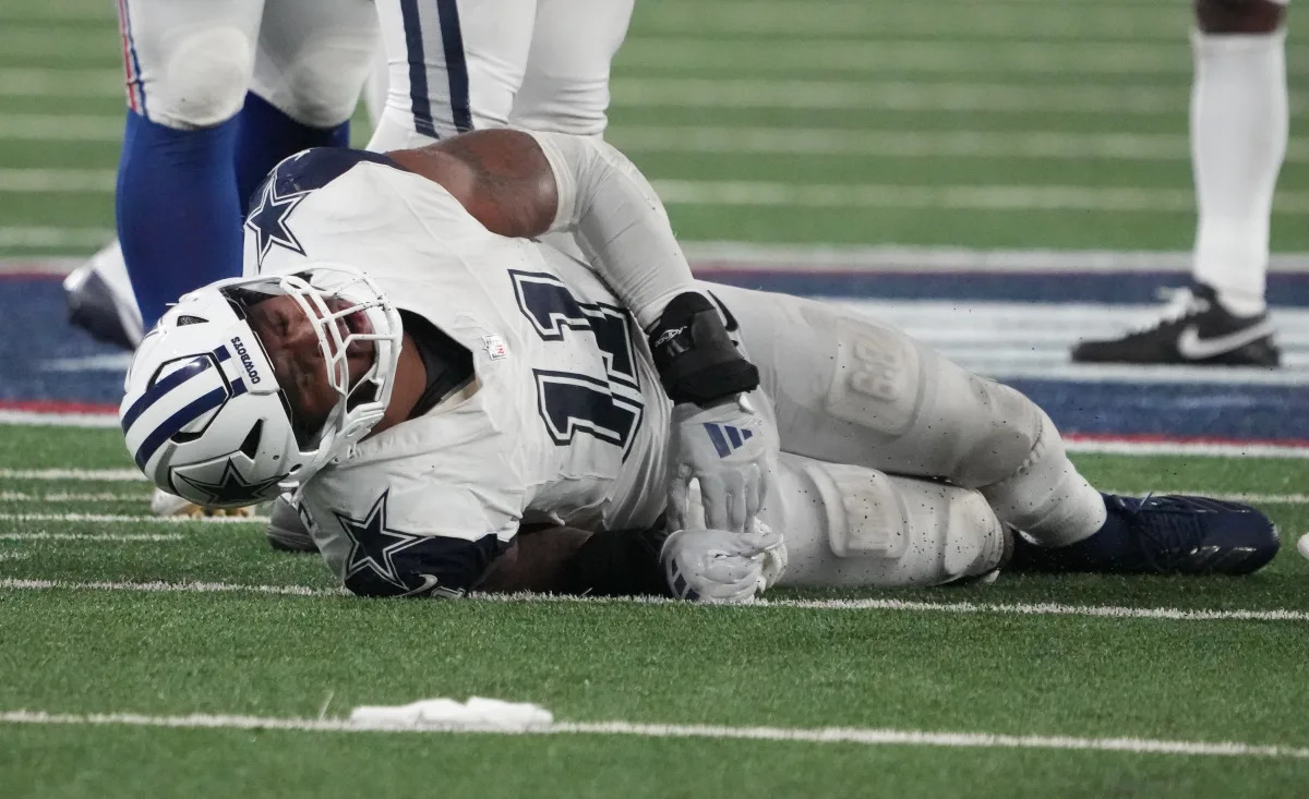 Cowboys' Micah Parsons, DeMarcus Lawrence reportedly to miss time with injuries - Yahoo Sports