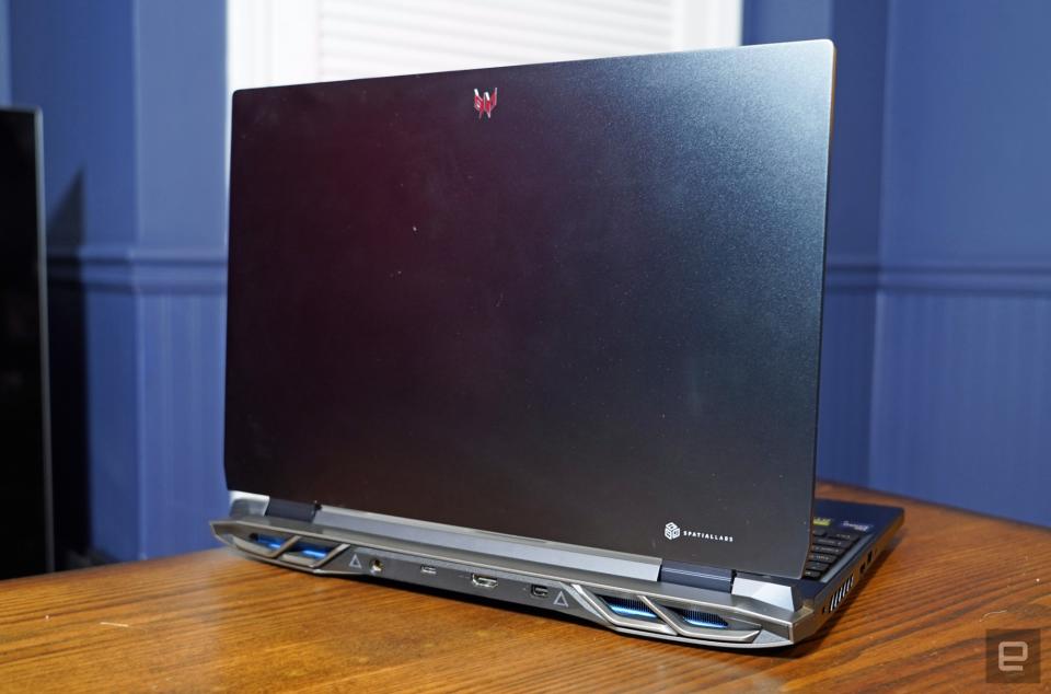 <p>Acer Predator Helios 300 SpatialLabs Edition rear view</p>
