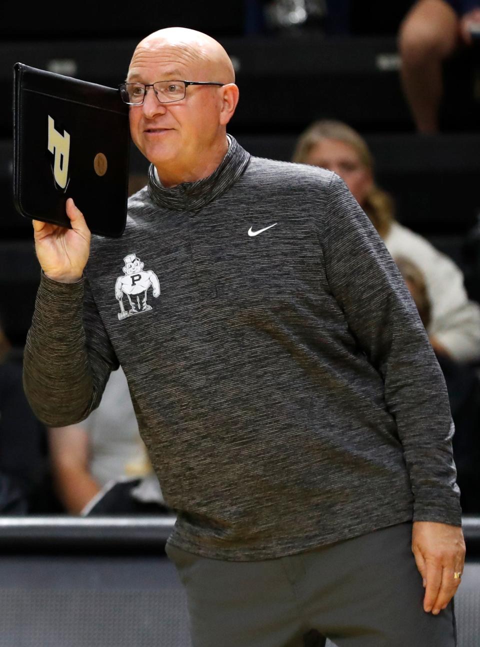 Purdue Boilermakers head coach Dave Shondell yells down court during the NCAA women’s volleyball match against the Central Florida Knights, Thursday, Sept. 14, 2023, at Holloway Gymnasium in West Lafayette, Ind.