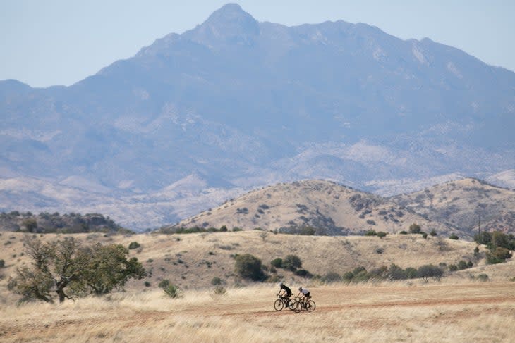 <span class="article__caption">Riding in the borderlands of Arizona is an education in place. </span> (Photo: Courtesy The Cyclist’s Menu)
