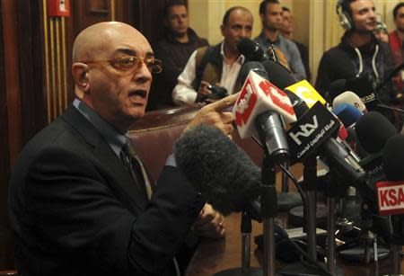 Constituent Assembly spokesman Mohamed Salmawy speaks at a news conference at the Shura Council in Cairo December 1, 2013. REUTERS/Stringer