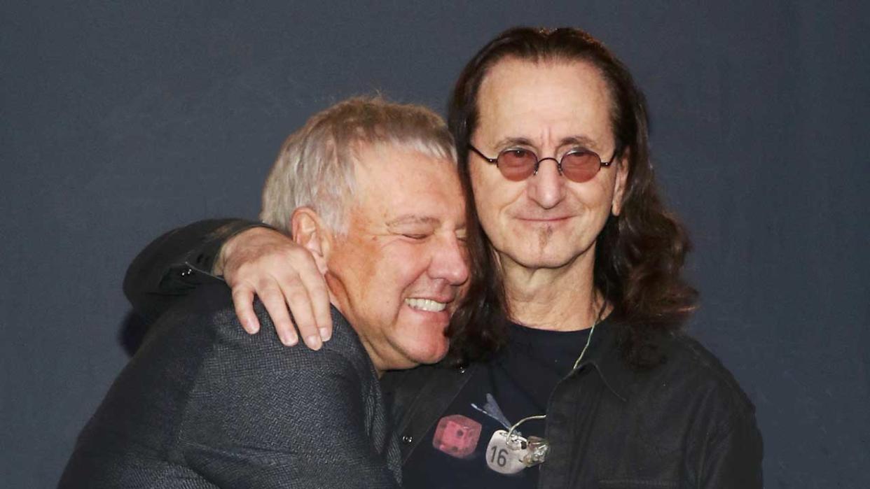  Alex Lifeson and Geddy Lee together at the Rock And Roll Hall Of Fame, 2017. 