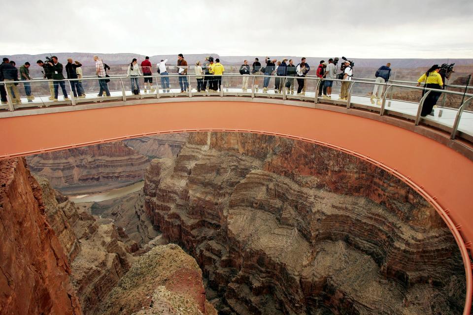 28-Year-Old Man Dies at Grand Canyon Skywalk