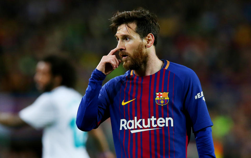 <p>D’autres diront qu’il n’existe qu’un Messi ! Bouté hors du podium, Lionel Messi, bientôt 31 ans, continue de faire le bonheur du FC Barcelone. Malgré son statut de trentenaire, la valeur du quintuple Ballon d’Or est encore estimée à plus de 180M€. </p>