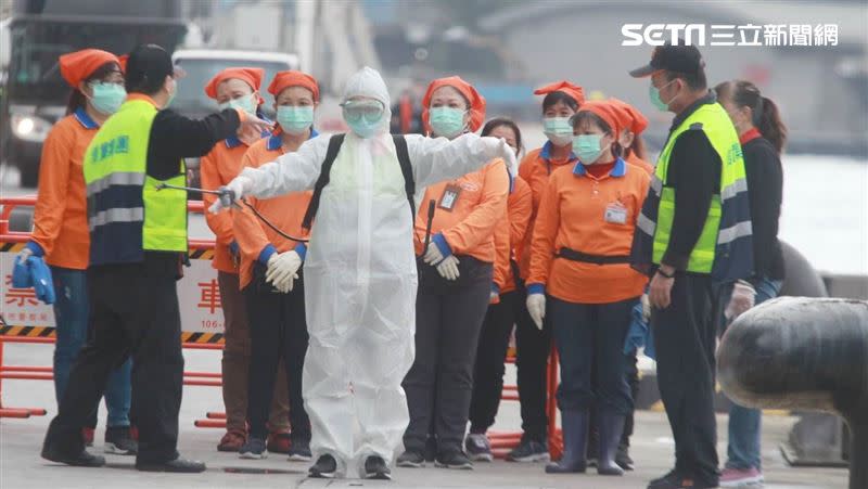 武漢肺炎爆發後，打破了不少專家、學者對於房市的預測。（圖／記者邱榮吉攝影）