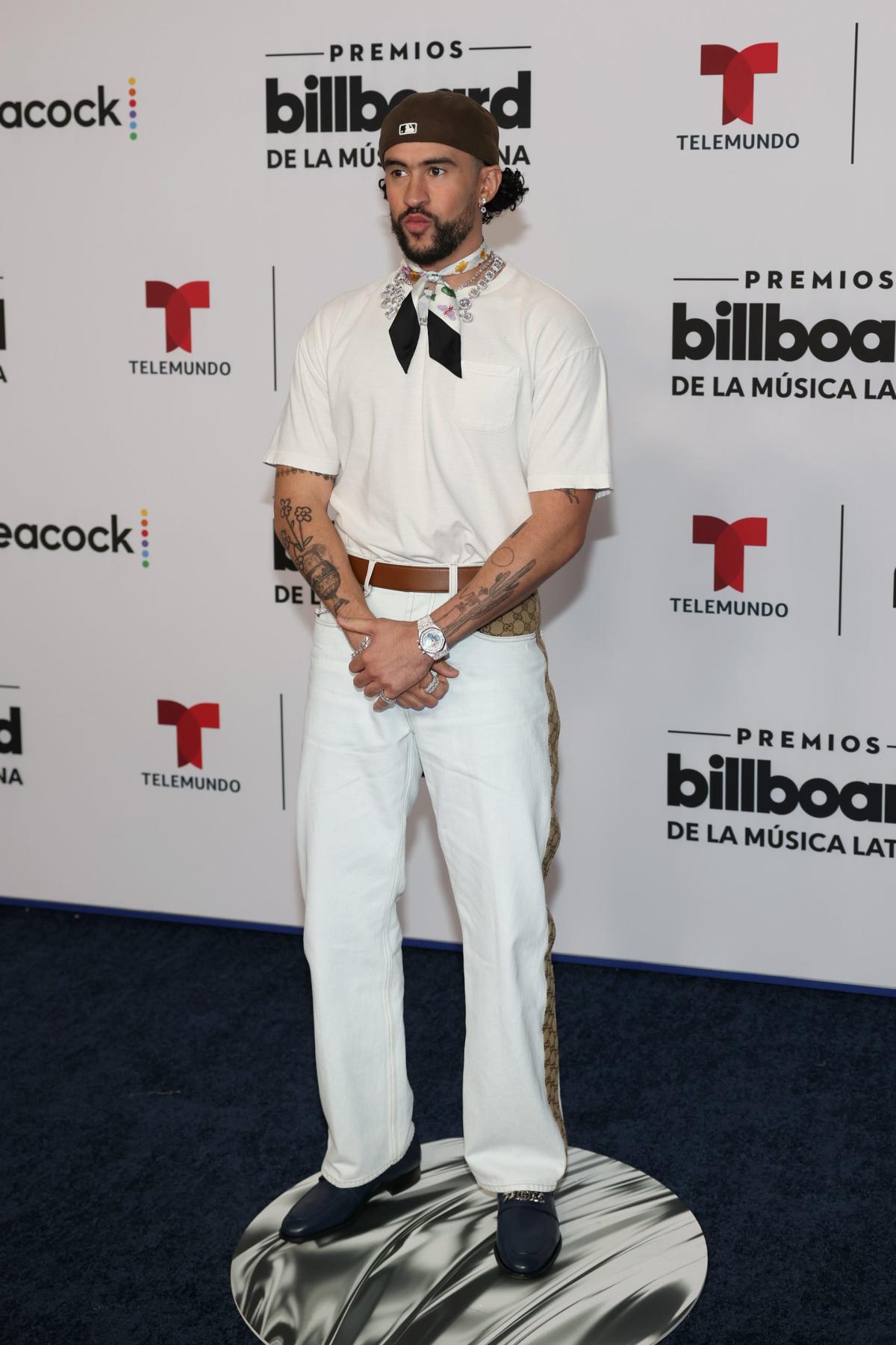 J Balvin reacts to Bad Bunny's supposed 'Thunder Y Lightning' diss