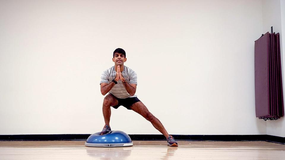 bosu ball exercises for beginners, lateral lunge