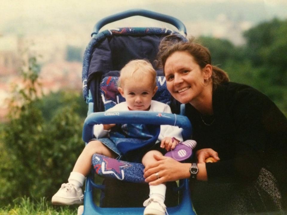 Bonnie Scranton with her daughter Ellie Kraus, two or so decades ago (Bonnie Scranton)