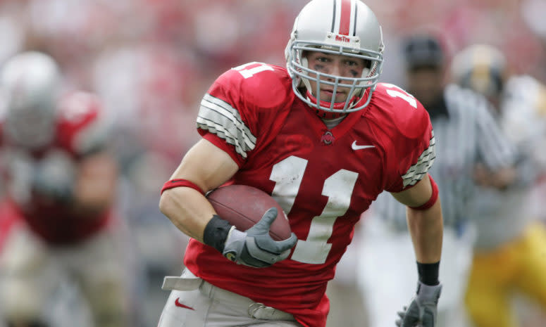 Ohio State wide receiver Anthony Gonzalez runs with the ball.