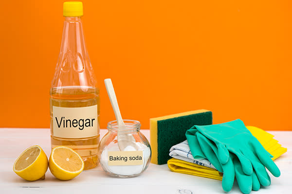 13 productos de limpieza naturales que puedes hacer en casa