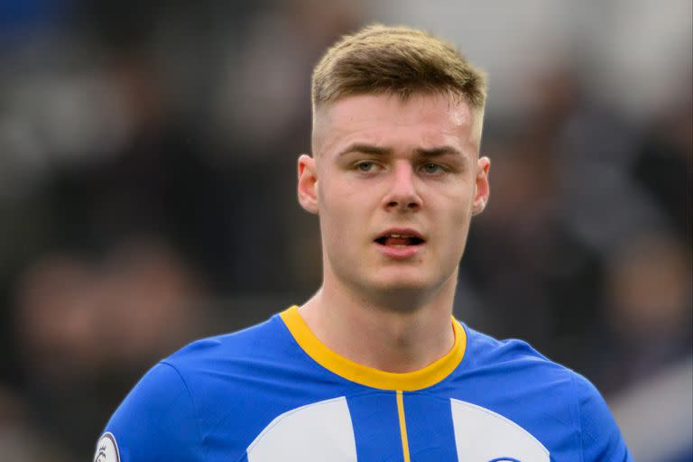 Evan Ferguson, de Brighton & Hove Albion's, un pichón de crack