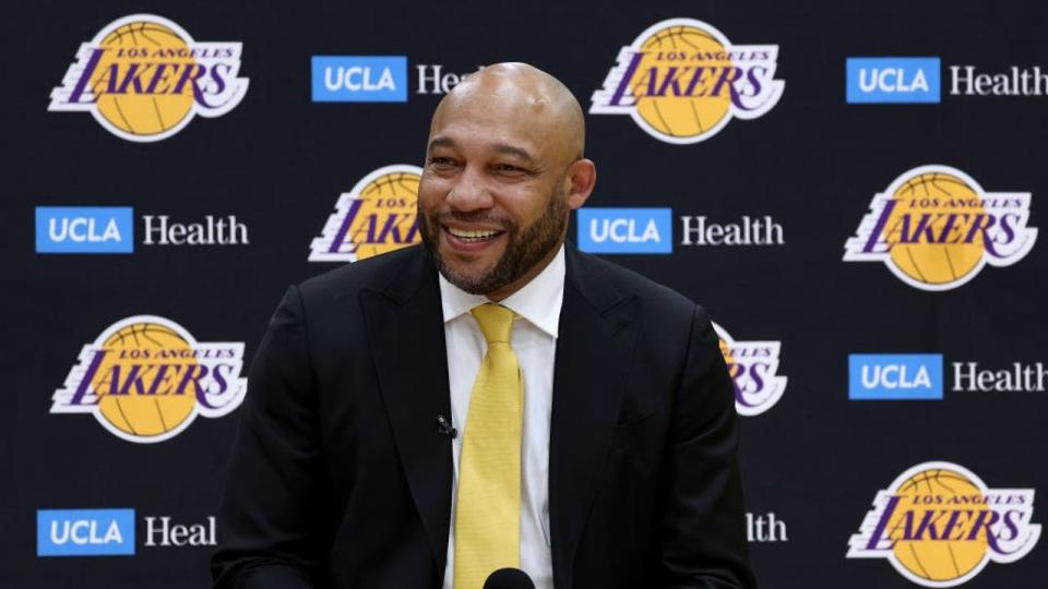 <div>Darvin Ham speaks to the media during a press conference at UCLA Health Training Center on June 06, 2022 in El Segundo, California. (Photo by Harry How/Getty Images)</div> <strong>(Getty Images)</strong>
