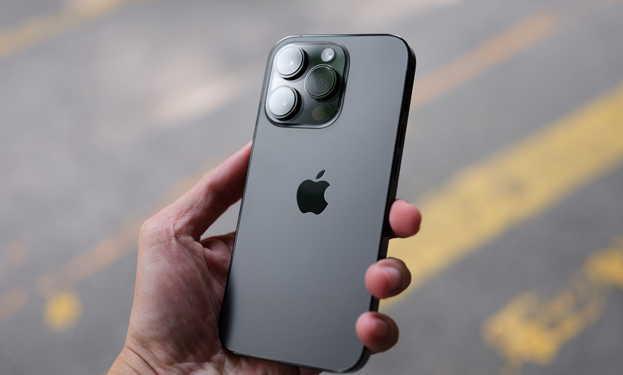 El iPhone 15 es el modelo más barato de la última línea lanzada por Apple.