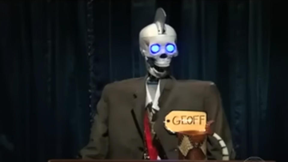 Geoff Peterson robot on the Late Late Show