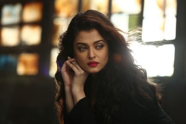 Aishwarya Rai : Aishwarya Rai Bachchan made her comeback last year with director Sanjay Gupta’s Jazbaa after the birth of her daughter Aaradhya.  This ex Miss Universe in fact had never bid adieu to her acting career.  Soon after her marriage she appeared in  Vipul Shah’s Action Replay opposite Akshay Kumar.  She is now back and how. Aishwarya Rai says  " When Sanjay narrated the subject to me it was easy  to say yes as I get to play a character who is stuck in unique circumstances and it was a challenge and challenged personally and professionally  it was a new kind of thriller. I hadn’t planned to make this my first film but this  was what it was meant to be and I enjoyed it. You don’t realize that you are ready for a break or to make a comeback. The person that I am I commit myself completely to my circumstances.  My middle name was multitasking whether as a student, or while working or before branding became so common and balancing that and I got married during the making of a historical film and yet never reduce my commitment.  Yet I wanted to give everything as a wife, daughter in law and mother now. I have loved and continue to love every aspect of my life. I was doing brand endorsements so I never felt the gap.“ Aishwarya has two other projects in her kitty this year. A biopic on Sarabjeet Singh where she plays his sister and  Karan Johar’s Ae Dil Hai Mushkil opposite Ranbir Kapoor.