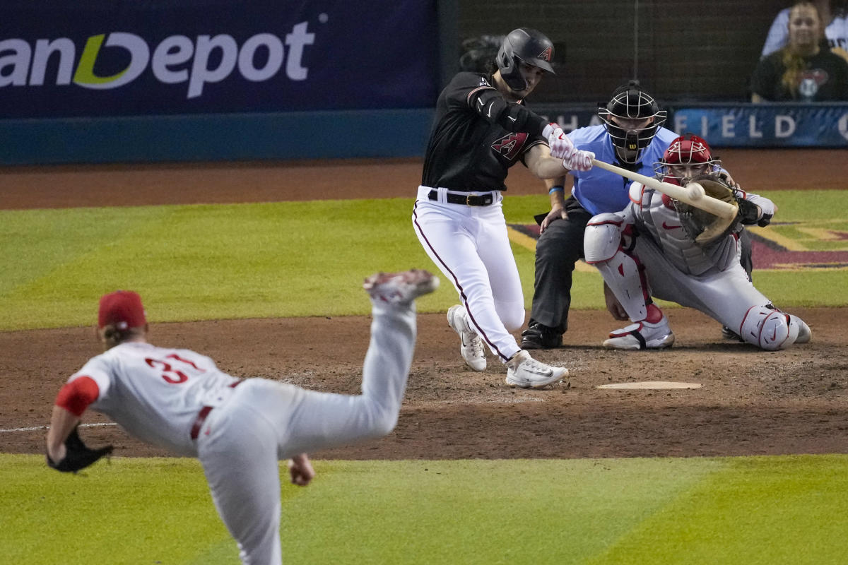 Diamondbacks pounce on Phillies' Craig Kimbrel to even NLCS with 6-5  victory