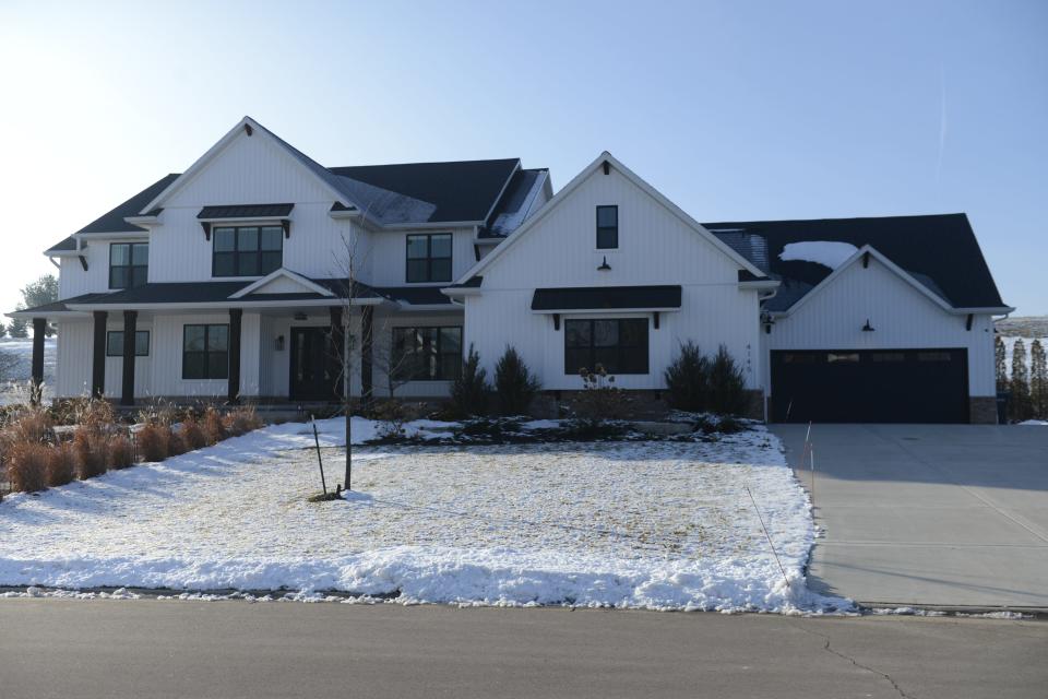 Former Green Bay Packers offensive lineman Lane Taylor sold his house at 4145 Trenty Trail in Hobart.