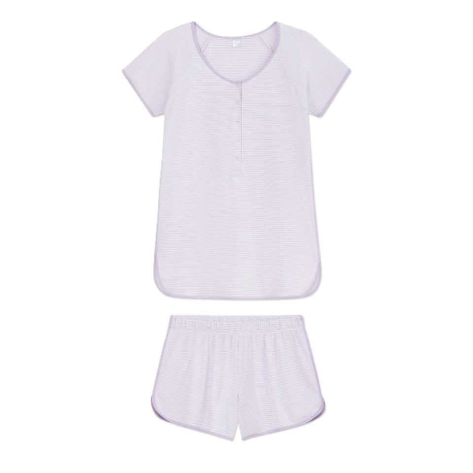<p><a href="https://go.redirectingat.com?id=74968X1596630&url=https%3A%2F%2Flakepajamas.com%2Fcollections%2Fnew%2Fproducts%2Fwisteria-maternity-shorts-set%3Fvariant%3D40590817689690&sref=https%3A%2F%2Fwww.harpersbazaar.com%2Fshopping%2Fg60396697%2Fbest-gifts-for-new-moms%2F" rel="nofollow noopener" target="_blank" data-ylk="slk:Shop Now;elm:context_link;itc:0;sec:content-canvas" class="link ">Shop Now</a></p><p>Pima Maternity Shorts Set</p><p>lakepajamas.com</p><p>$102.00</p><span class="copyright">lakepajamas.com</span>