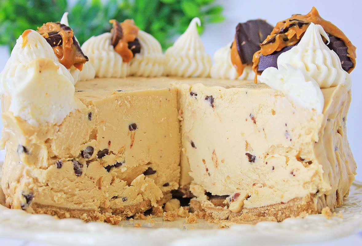 <p>Moore or Less Cooking</p><p>Peanut butter lovers unite to prepare this cheesecake that tastes just like a smooth peanut butter cup.</p><p><strong>Get the recipe</strong>: <a href="https://mooreorlesscooking.com/creamy-peanut-butter-cheesecake/" rel="nofollow noopener" target="_blank" data-ylk="slk:Creamy Peanut Butter Cheesecake;elm:context_link;itc:0;sec:content-canvas" class="link rapid-noclick-resp"><strong>Creamy Peanut Butter Cheesecake</strong></a></p>