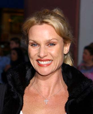 Nicolette Sheridan Bruce Almighty Premiere 5/14/2003 Photo: Gregg DeGuire, Wireimage.com