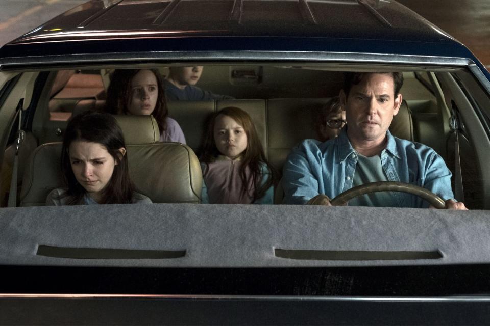 Mckenna Grace, Lulu Wilson, Paxton Singleton, Violet McGraw, Julian Hillard, and Henry Thomas on 'The Haunting of Hill House'