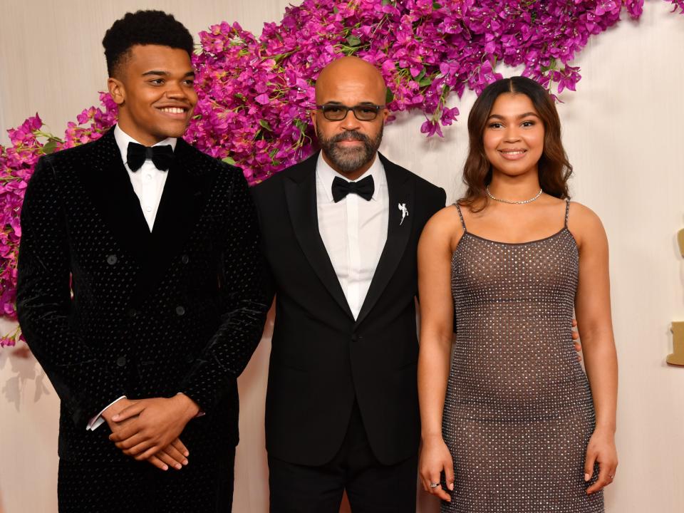 Jeffrey Wright (C) with his children, Elijah Wright (L) and Juno Wright (R).