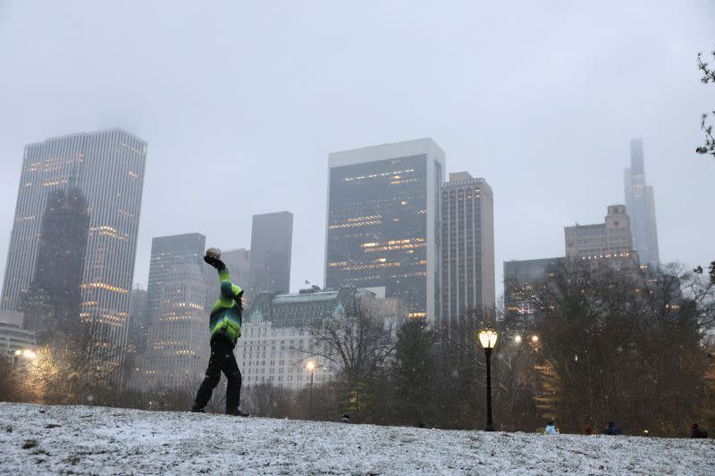 Snow falls in New York City