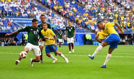 Soccer Football - World Cup - Round of 16 - Brazil vs Mexico - Samara Arena, Samara, Russia - July 2, 2018 Brazil's Gabriel Jesus shoots at goal REUTERS/Dylan Martinez