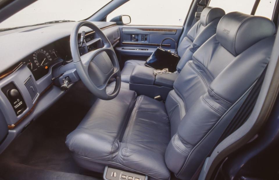 Tested: 1994 Buick Roadmaster Photos