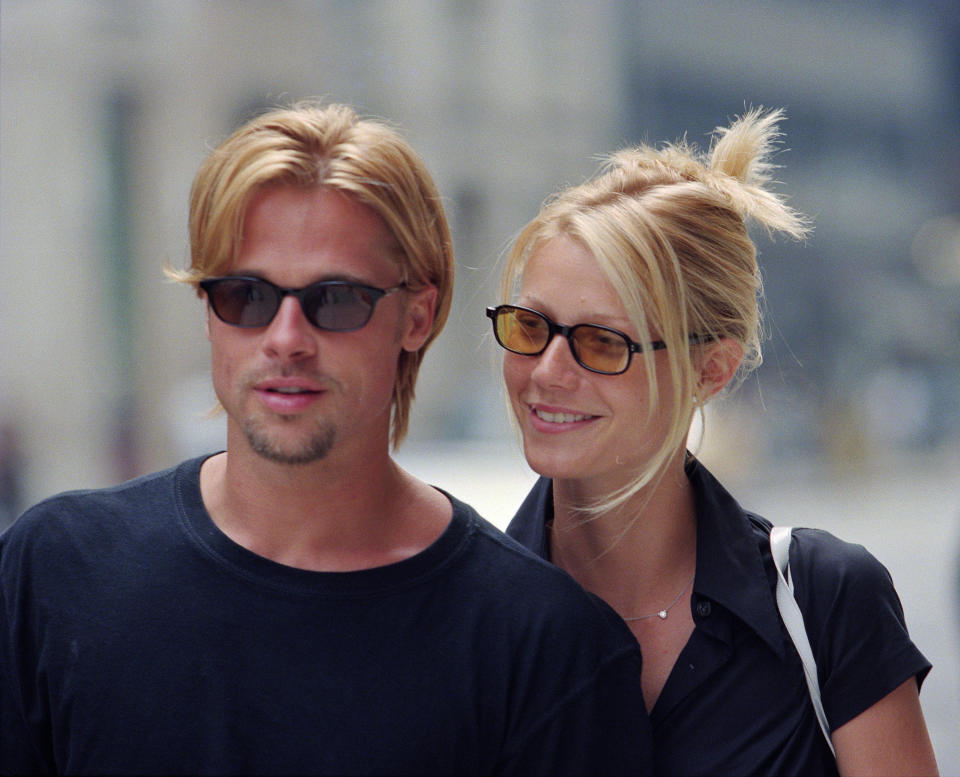 Photo of Brad Pitt and Gwyneth Paltrow smiling