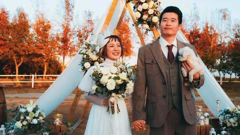 林彥君與老公江勝山去年底結婚時舉辦戶外單車婚禮。（翻攝自林彥君IG）