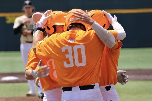 Tennessee baseball vs Charlotte in Clemson regional in NCAA Tournament