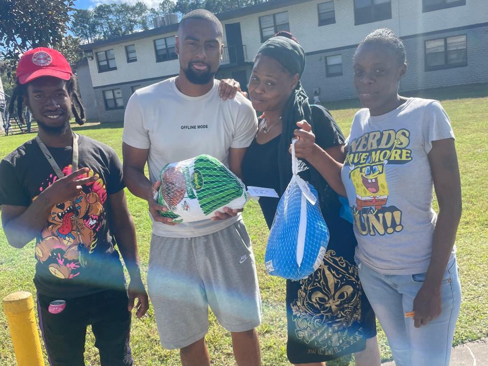 Saturday November 12th from 12:30 p.m., over 200 turkeys were given to the community in honor of Thanksgiving. Hosted by Jelani Allison, the founder of Ghetto Seeds Still Grow