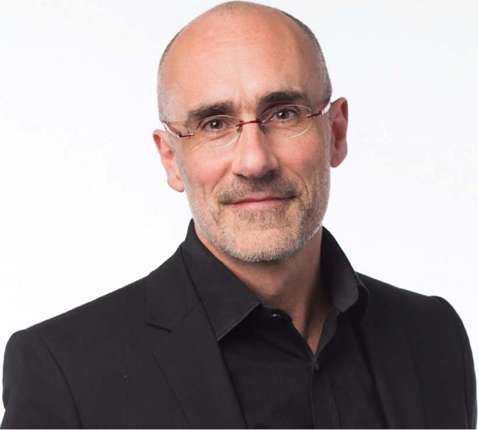 Arthur Brooks will sign books and speak at a Village Square dinner on March 8, 2022.