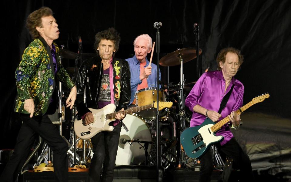 Damals waren sie noch zu viert: Mick Jagger (von links), Ronnie Wood, Charlie Watts und Keith Richards rockten 2019 bei einem Konzert in Kalifornien.  (Bild: 2019 Getty Images/Kevin Winter)