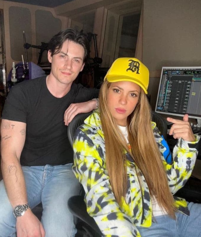 Shakira en el estudio de grabación