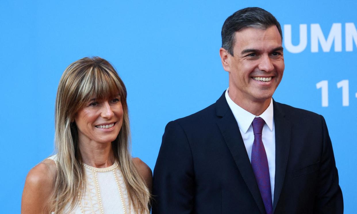 <span>Pedro Sánchez, with his wife Begoña Gómez. He says the allegations are ‘scandalous and nonexistent’.</span><span>Photograph: Yves Herman/Reuters</span>