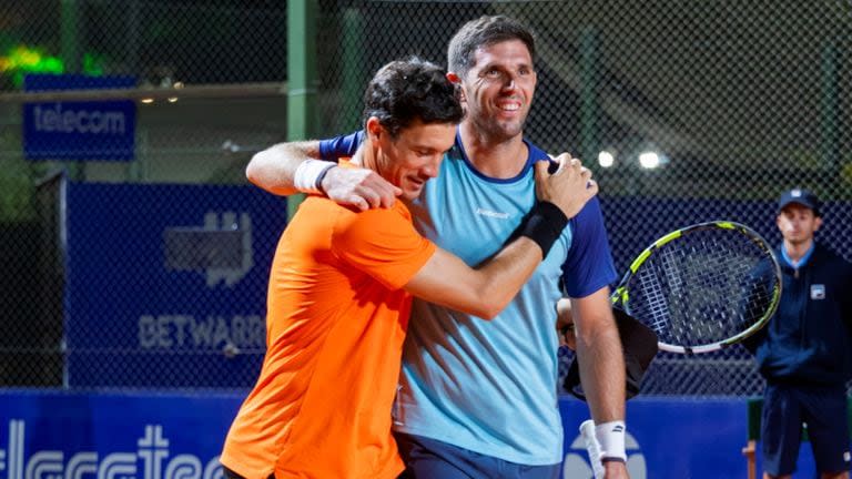 La emoción de Federico Delbonis, junto con Facundo Bagnis, en el cierre del último partido profesional de uno de los héroes argentino en la Copa Davis 2016