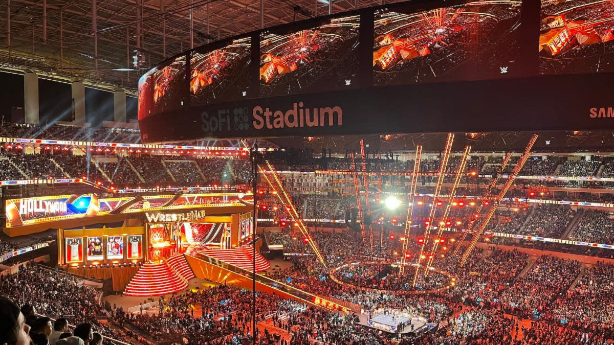  Wrestlemania's content came to life with Hippotizer media servers.  