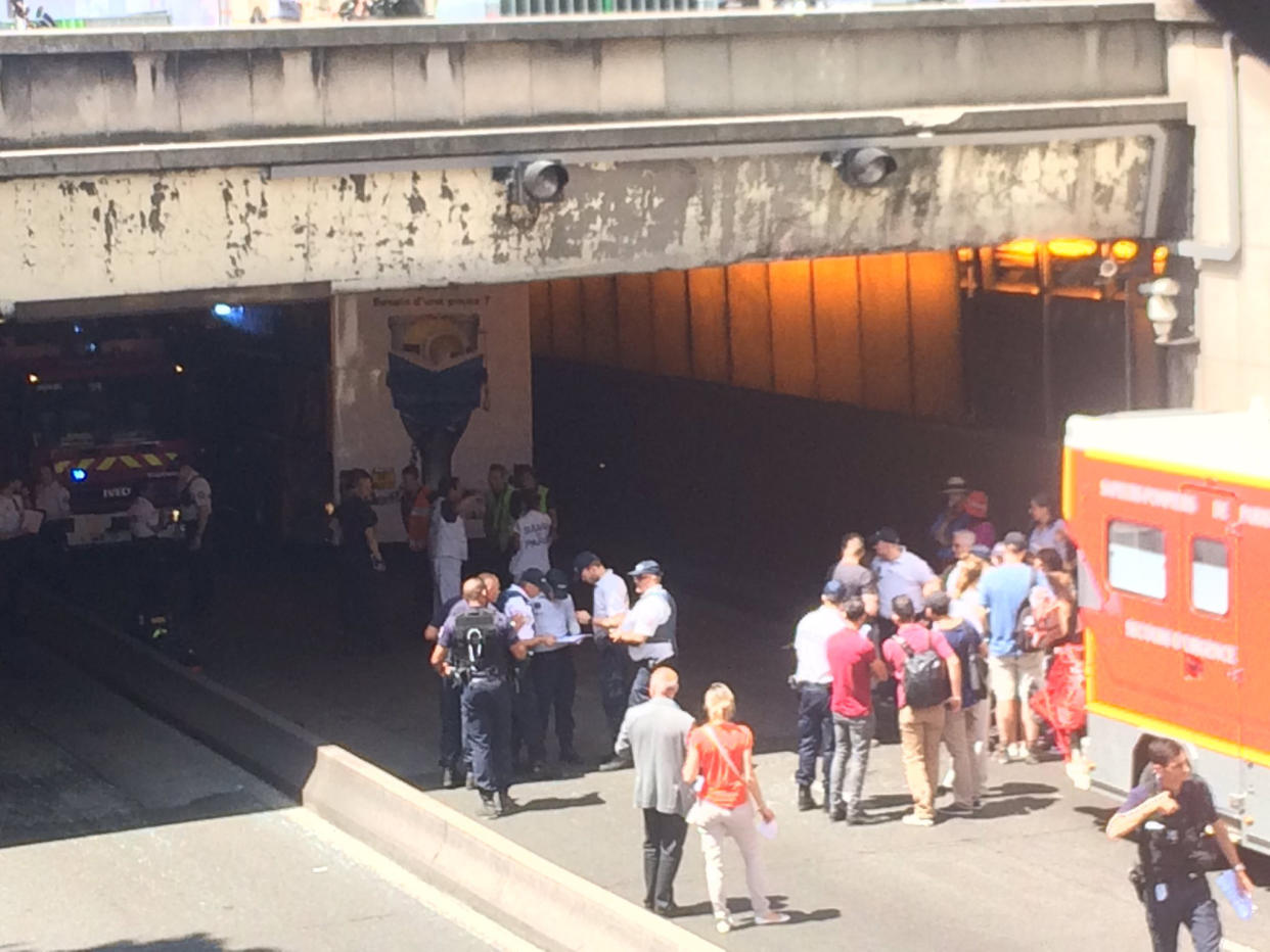 Emergency services at the tunnel under the Alexandre III bridge in Paris: Barthelemy Bolo‏