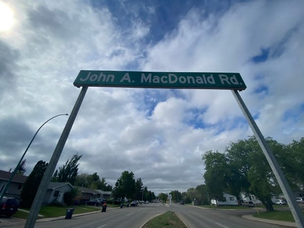 John A. Macdonald Road runs through Saskatoon's Confederation Park neighbourhood.  (Chanss Lagaden/CBC News - image credit)