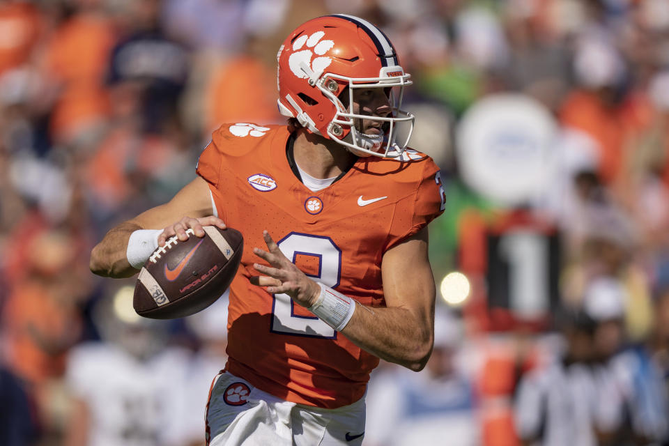 Clemson quarterback Cade Klubnik looks to pass against Notre Dame during the second half of an NCAA college football game Saturday, Nov. 4, 2023, in Clemson, S.C. (AP Photo/Jacob Kupferman)