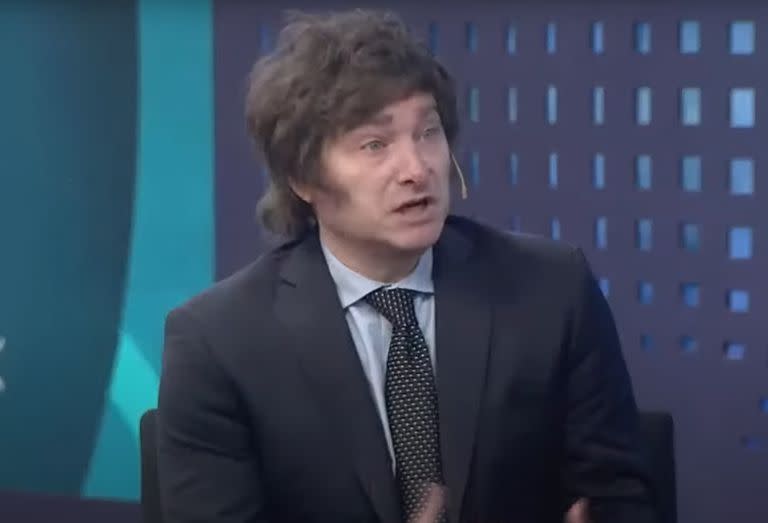 Javier Milei calificó al dólar soja como “una chanchada” durante su paso por LN+