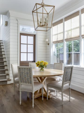 <p>Design by <a href="https://www.jbarroninteriors.com/" data-component="link" data-source="inlineLink" data-type="externalLink" data-ordinal="1" rel="nofollow">Jennifer Barron</a> / Photo by <a href="https://www.mollyculverphotography.com/" data-component="link" data-source="inlineLink" data-type="externalLink" data-ordinal="2" rel="nofollow">Molly Culver</a></p>