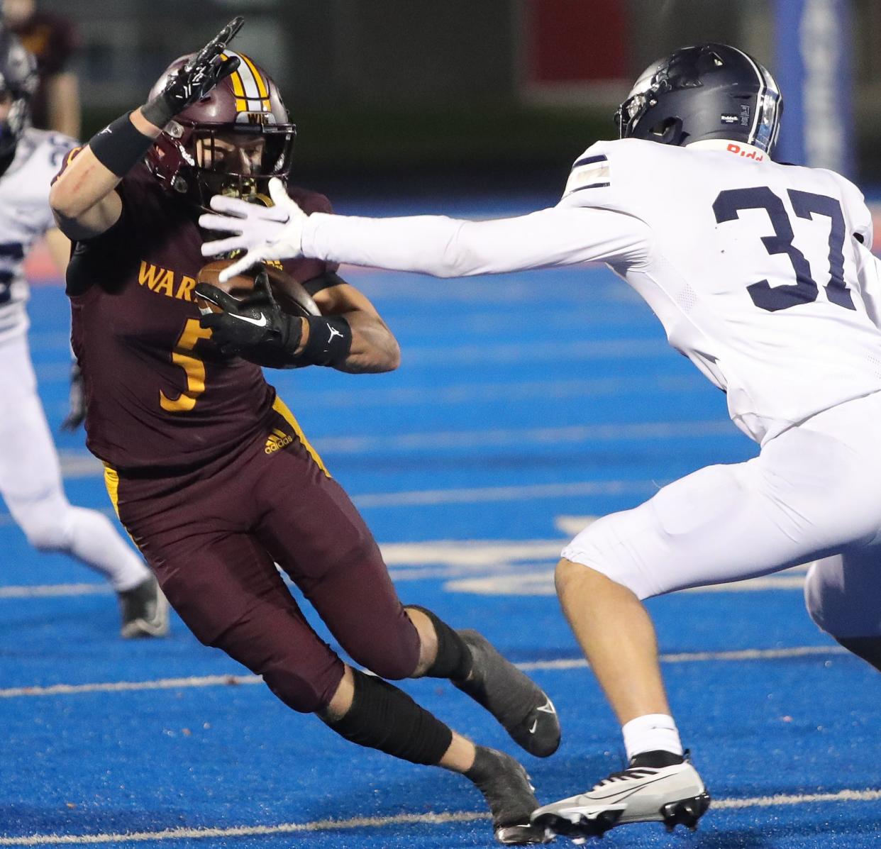 Remembering last year, Walsh Jesuit football rolls past Hudson in OHSAA